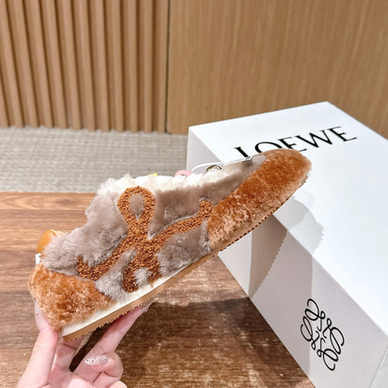 LOEWE 26S BALLET RUNNER 2.0 IN BROWN SHEARLING