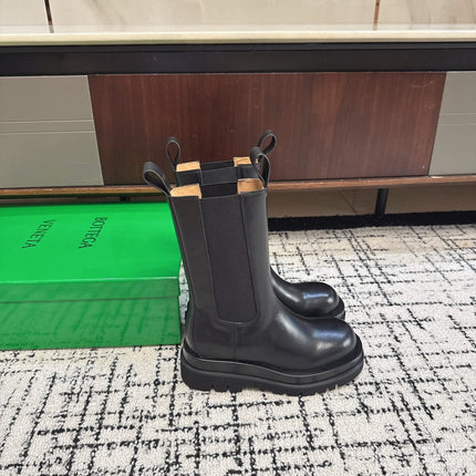 BOTTEGA VENETA 26S MID CALF BOOTS IN BLACK SHINY CALFSKIN