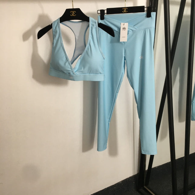 ALO 26S DEEP V SPORTS BRA & HIGH-WAIST LEGGINGS SET 237