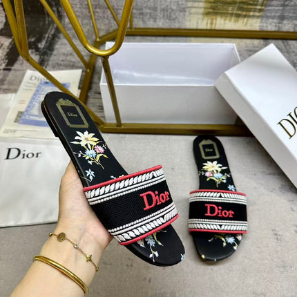 DIOR 26S DWAY SLIDE FLOWER EDITION IN BLACK FABRIC