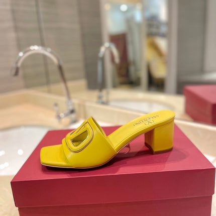 VALENTINO 26S BLOCK-HEEL SANDALS 65 MM IN DARK YELLOW CALFSKIN WITH LOGO