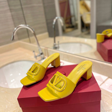 VALENTINO 26S BLOCK-HEEL SANDALS 65 MM IN DARK YELLOW CALFSKIN WITH LOGO
