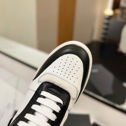 MID-TOP SNEAKERS IN WHITE MIX BLACK PERFORATED LAMBSKIN