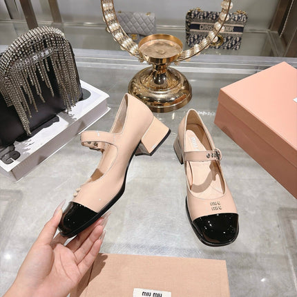 MIUMIU 26S MARY JANE BLOCK HEEL 45MM IN NUDE BEIGE PATENT CALFSKIN AND BLACK PATENT CALFSKIN CAP TOE