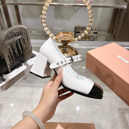 MIUMIU 26S MARY JANE BLOCK HEEL 75MM IN WHITE PATENT CALFSKIN AND BLACK PATENT CALFSKIN CAP TOE