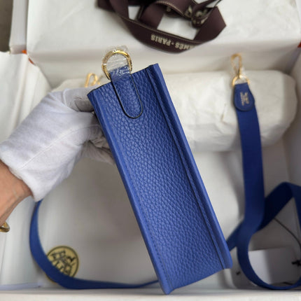 HM 25S EVELYNE 17 CM IN NAVY BLUE COWHIDE WITH GOLD HARDWARE