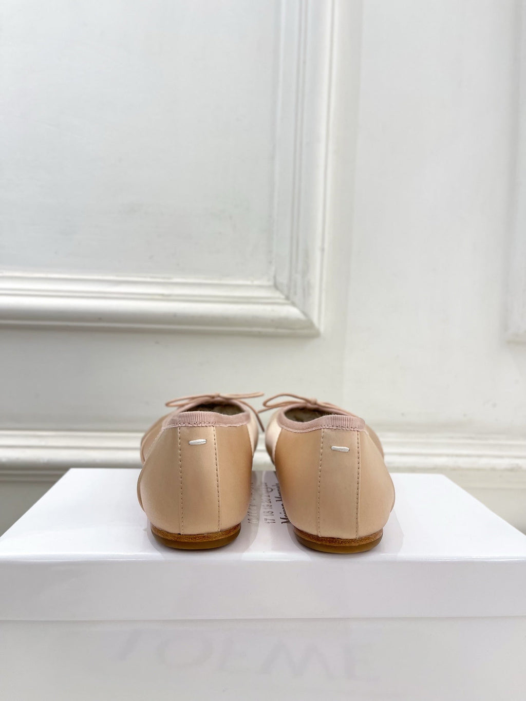 26S SPLIT-TOE BALLET FLATS IN NUDE PINK SILK